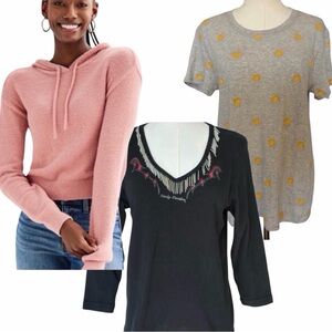 Bundle Of Assorted Women’s Clothing Great Deal!*SEE NOTES*